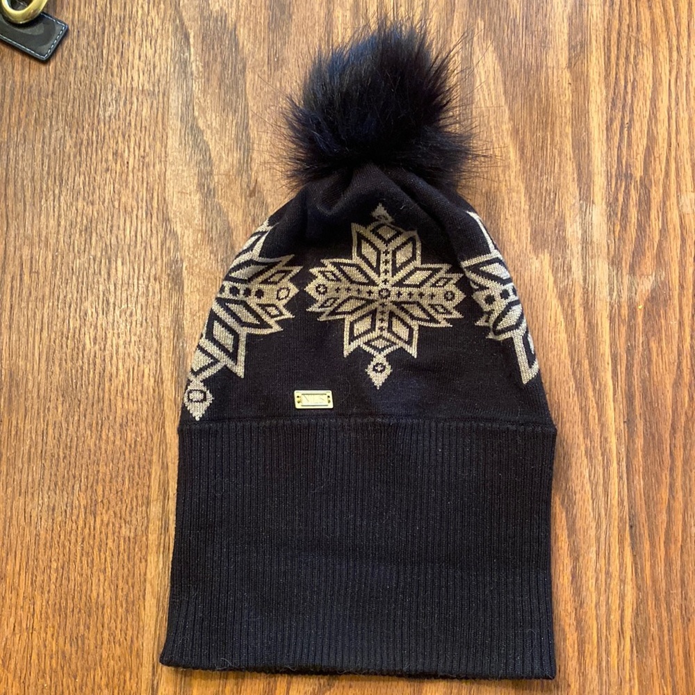 Nils Winter hat in excellent condition